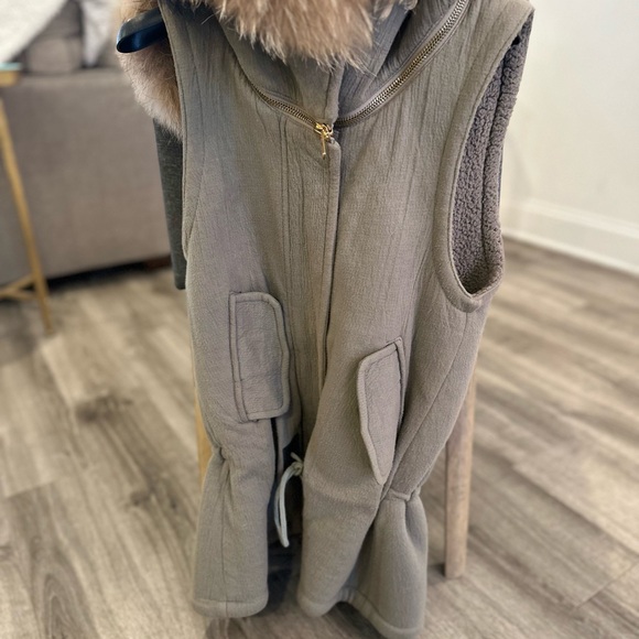 THEORY Cute Winter Vest w/ Hood, New, Army Green, Fur Hood Liner Option, Small - Picture 3 of 15